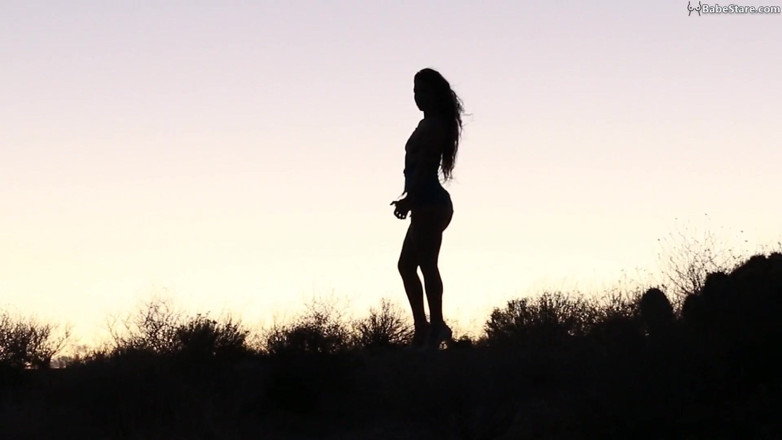 Babe Stare: Sexy Tia girl is nude but only teases in silhouette