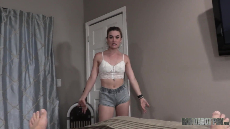 BadStepFamilyPov: Kat Monroe 1, gorge profonde pour mon beau-père