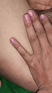 Desi bengálská krásná vesnice bhabhi se sexy tělem ošukaná
