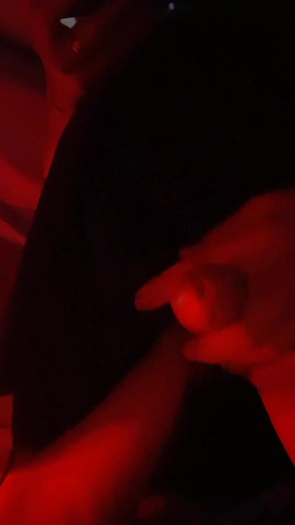 Badbitch6669: 淫荡的变性人手淫