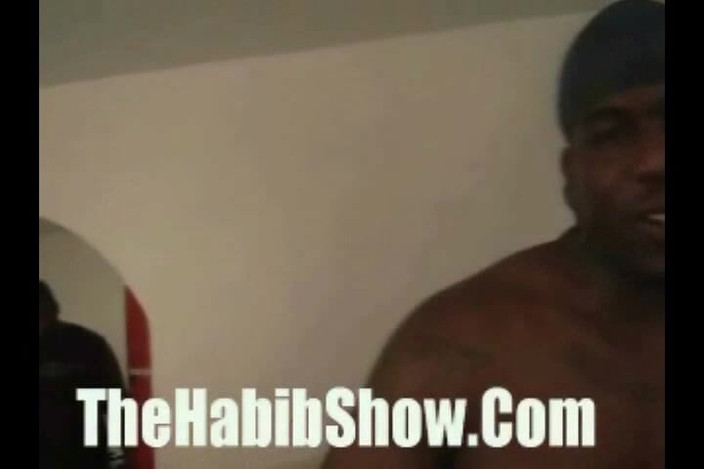 The Habib Show: Dloc, baise avec un gros cul dans un gangbang, vidéo...