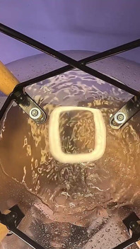 Überquellen transparenter stuhl