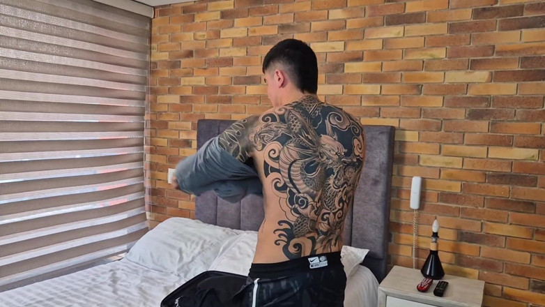 DuvanSr: Sharing a Bed with My Best Friend's Girlfriend - She's so...