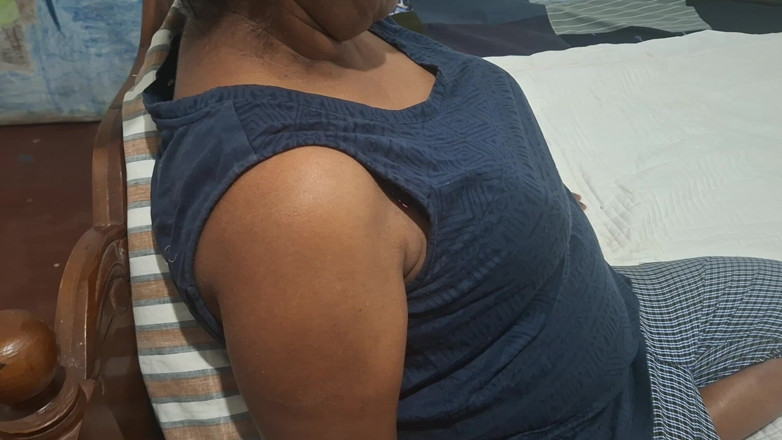 Teena New: Madrasta de luto precisa de ajuda de você, ela é gostosa