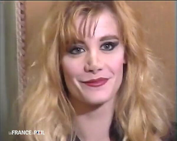 French Family Secrets: Bimbo yang luhur untuk 4 ekor bagus.