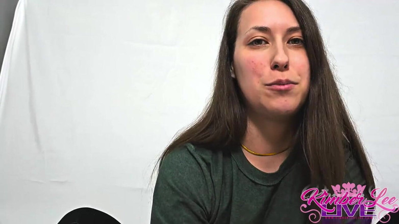 Kimber Lee: Cuck Gets a Handjob Present From Kimber Lee