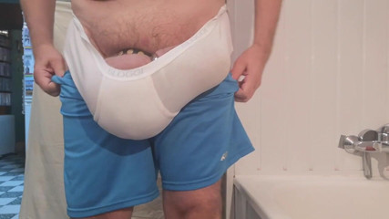 Monster_Meat_: Freeballing in lycra sportswear