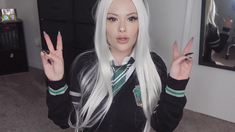 Victoria Malfoy: Slytherin head girl fode você