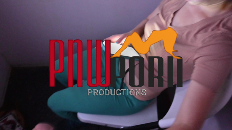 PNW Porn: Compilations de femmes mariées au glory hole