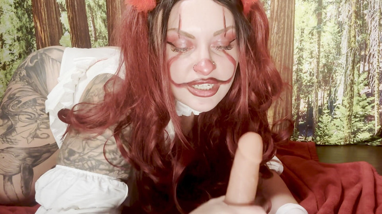 Chandler Knight: Pennywise Squirts: distruggimi con il tuo cazzo