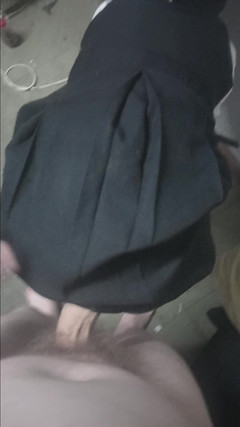 hothouse18xxx: सौतेली बेटी सौतेले पिता को अपनी गांड छेड़ती है, वह उसके लंड पर अपनी गांड रगड़ती है