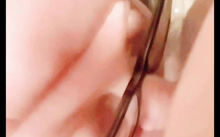 Redhead Rebel: Böse bbw trinkt mick stechen, pissen