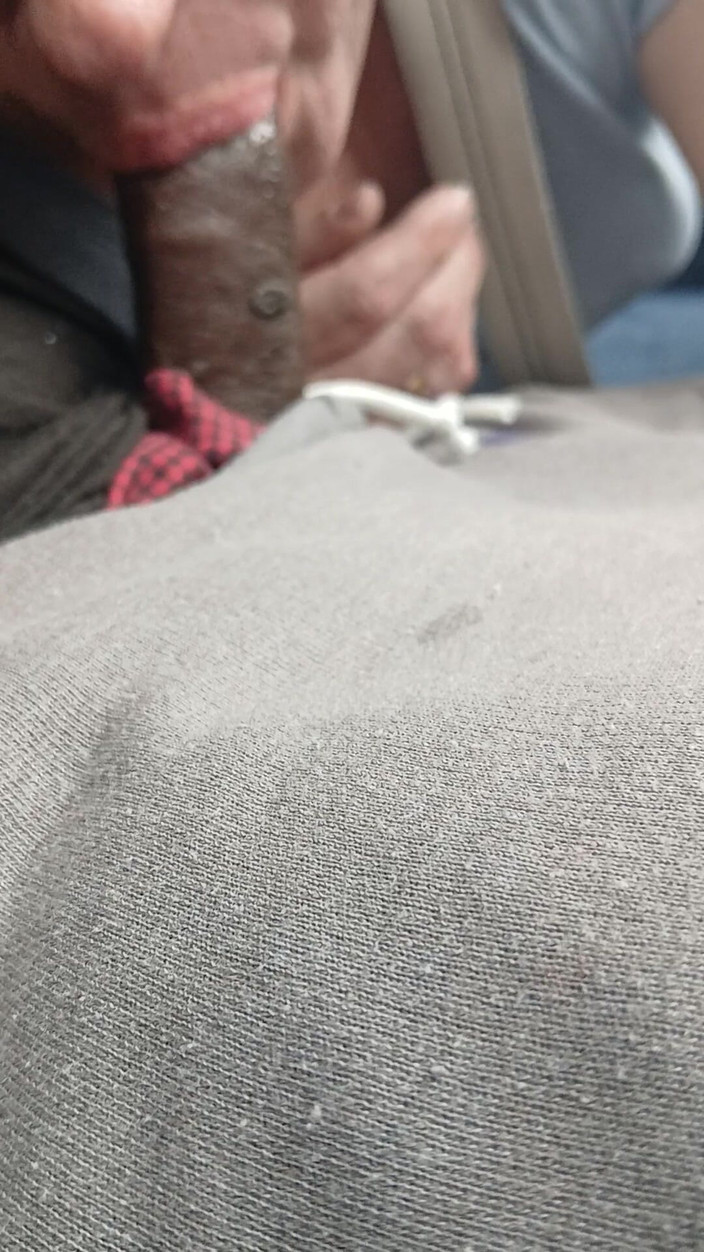 Relly: Глибокий заглот великого чорного члена