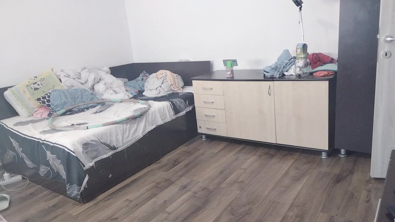 Mirsur: セクシーな妻の自宅ワークアウト、裸。