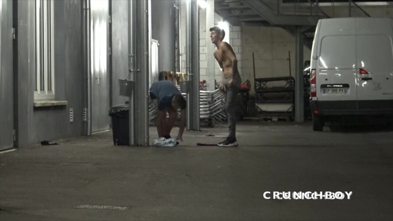 The official French bareback channel: Scally garoto fodido cru na rua por Alexis