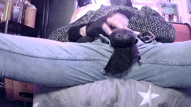 JeansdadXL: Il patrigno se la spacca parte 3 (sborrata)