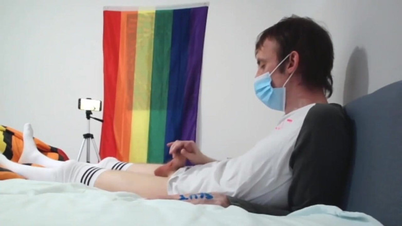Sammy Andrews: Sammy Andrews playing with his cock