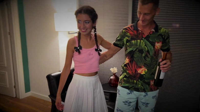 Falcon Al straight porn: Cuckold - mijn vrouw wordt hard geneukt door twee mannen voor...