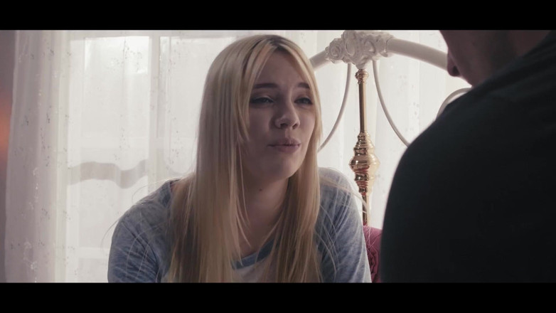 Sweet Sinner: The Secret Watcher 3 Scena 1: Wszystkie oczy na ciebie