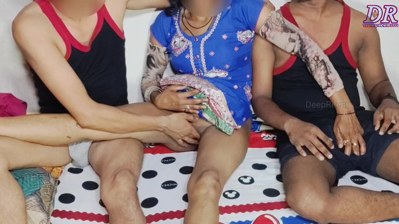 DeepReenu123: Deep ne apni 女朋友 ko apne 朋友 ke sath Milke choda