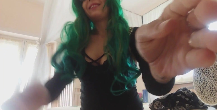 savannahamatoriale: Kaki: ghairah yang tidak terkawal. jika mereka cantik dan dikongkek...