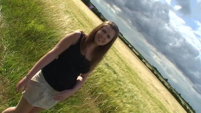 Digi Creationsxxx: British slut gives BBC bj to a stranger outdoors