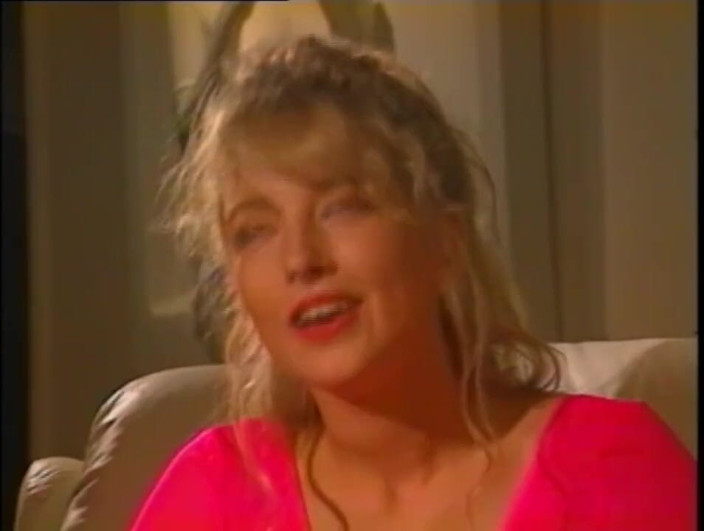 Vintage megastore: いくつかのセクシーな熟女とヴィンテージ古典的なセックス映画。