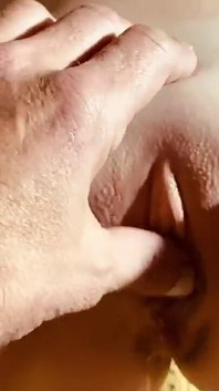 Suami melancap pepek saya oleh Tramuntanacouple