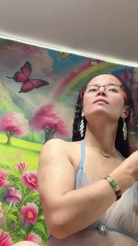 Chơi âm vật bởi dưa chuột thời gian nứng