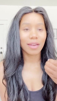 Jenna Foxx锻炼后的撸管场景