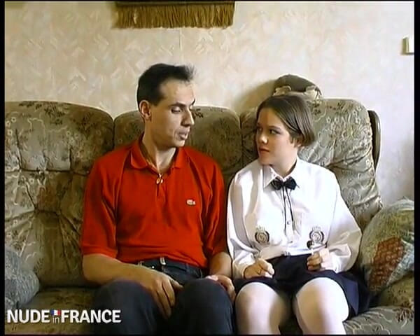 La France a Poil: A bachelor's is getting blown up by her math teacher.