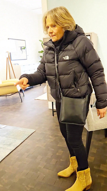 MarieRocks: Shopping Trip, Non-nude