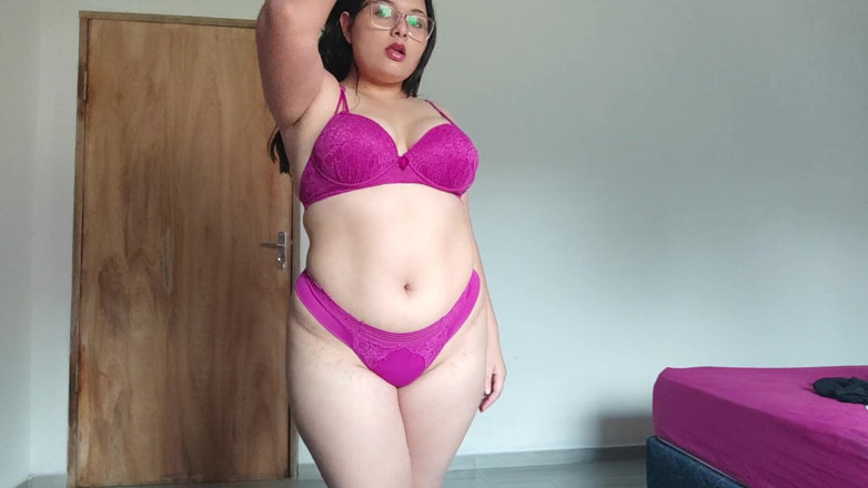 Sashasweet: 대학 후 핫한 갈색 머리 영