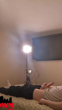 Stepsister Catches Bro Beating His Meat Bts