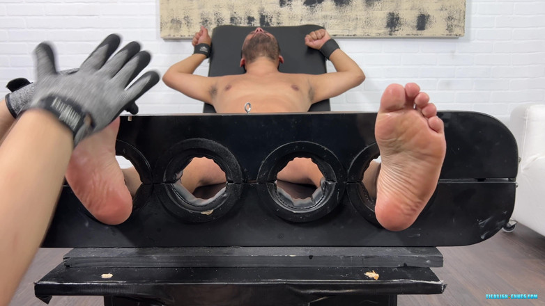Ticklish Chubs: Pup Saki Tickled