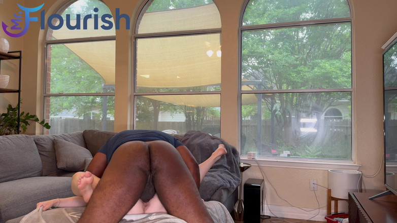 The Flourish XXX: Tetanggaku yang nakal: nicole rae dan mrflourish