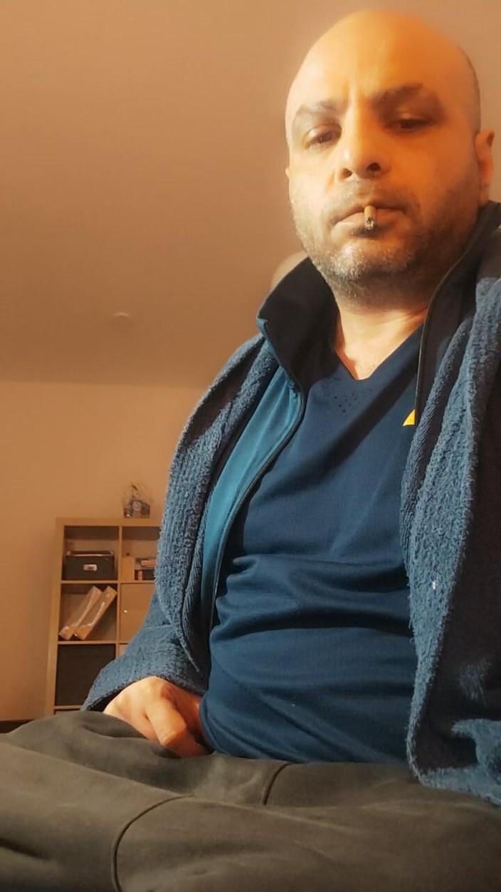 SmokedAlloy2: Éjaculation et pipi