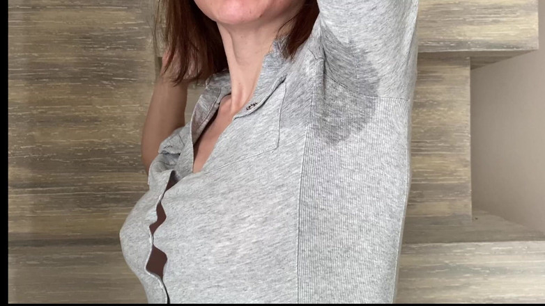 Mistress Mary: 汗ばんだ脇の下の匂いを嗅いでファックしてください