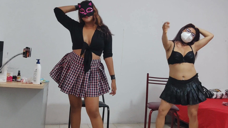 Goky: Des étudiantes mexicaines dansent de façon érotique avant d’aller en cours