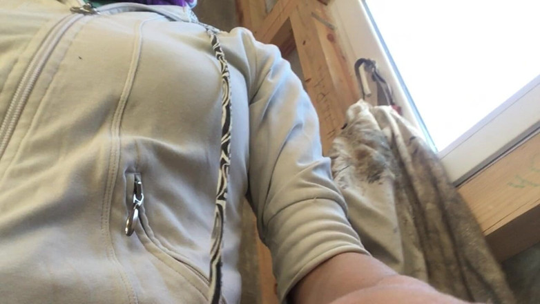 Risky Hairy Couple: Riskantní masturbace na stavebním sezení