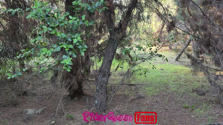 Riderqueen BBW Step Mom Latina Ebony: Riderqueen Alone, Venku, Fan videa