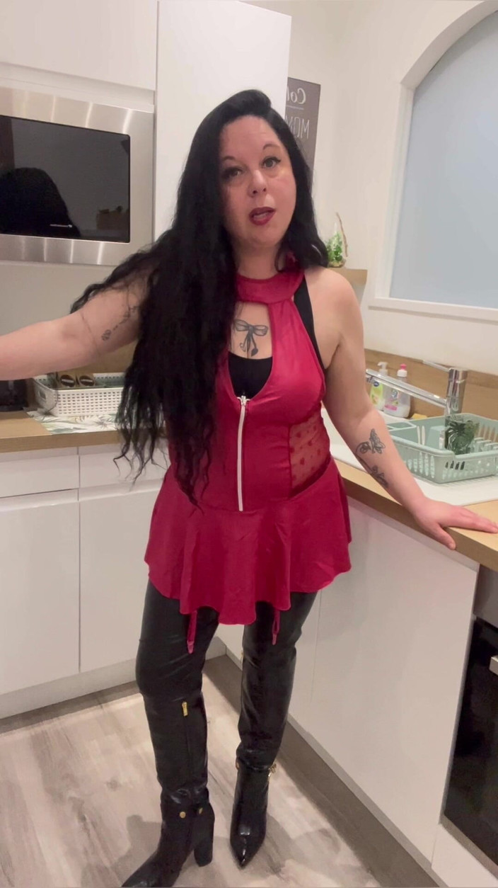 Maitresse Clara: Приспособлен находиться в клетке целомудрия