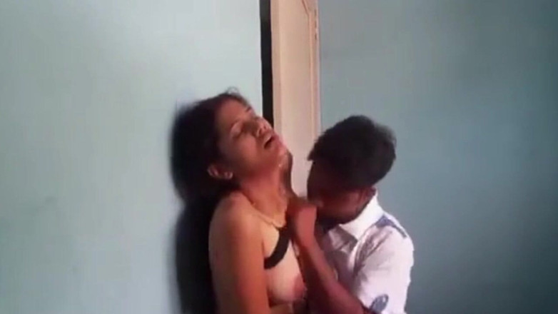 Dasi couple: भारतीय प्रेमिका अपने साथी के साथ समय पसंद करती है