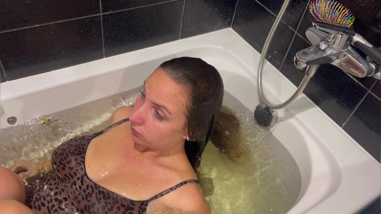 Hottie goddess: Batan güzellik: su altında tutuluyor, hava için yalvarıyor