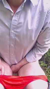 0225-Ftm-Pee-in-Forest-KinkyCuntboy.mp4