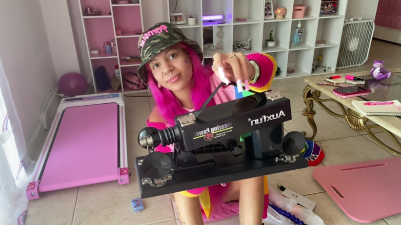 Nali Marie: Nervously Talking About a New Sex Machine