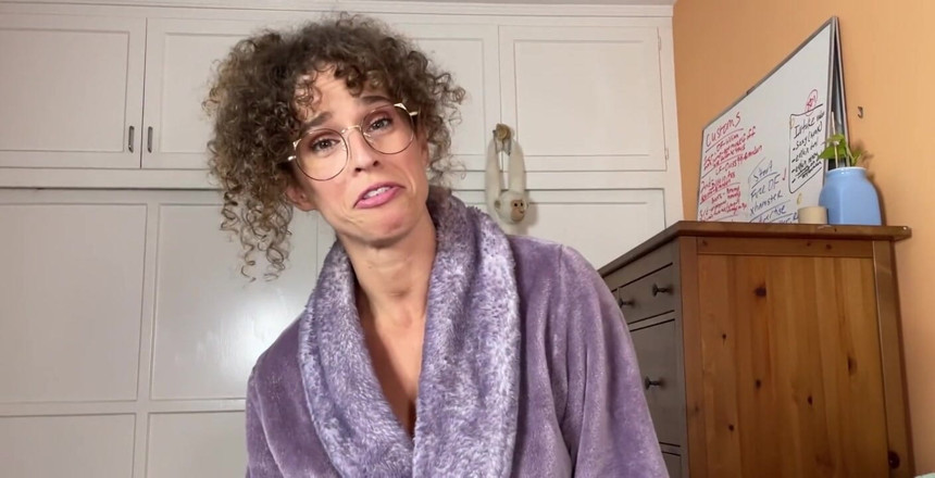 VibeWithMommy: Я дізнався, що Вівіан намагався зняти невинність мого пасинка! Нізащо!! Це моє, я змушую свого пасинка пам'ятати