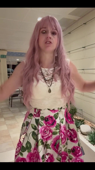 Suzy Wylde: 有一个扭结