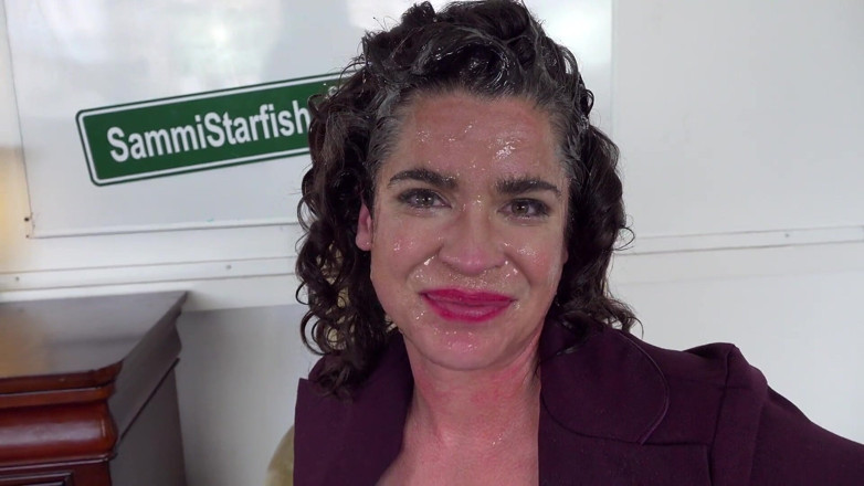 Sammi Starfish: La giornata della carriera della matrigna viene scopata in faccia
