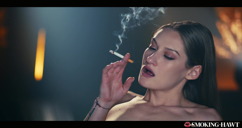 Smoking Hawt: Tiffany Tatum